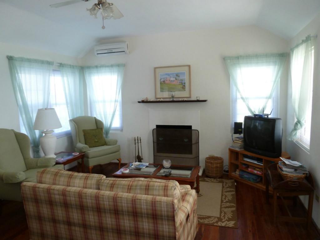 Grape Bay Cottages Mount Pleasant ภายนอก รูปภาพ